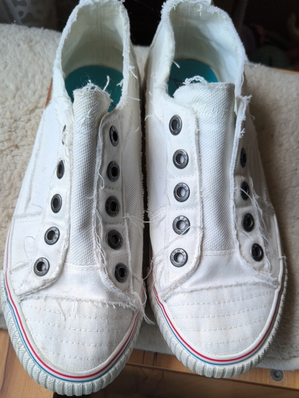 Blowfish White Canvas Slip-On Sneakers with Red and Blue Stripe